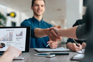 Kiedy kupić odblaskowy paracord i na co zwrócić uwagę?